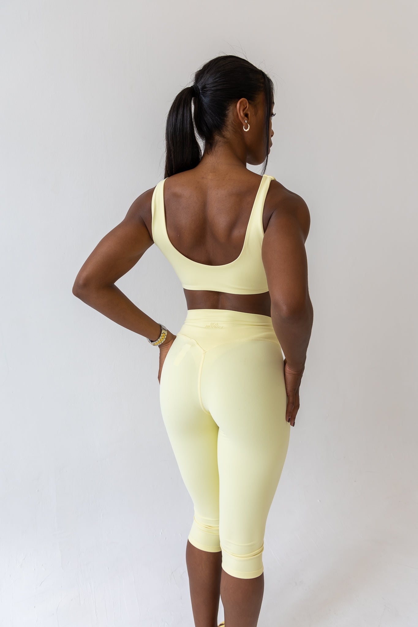 Butter Scoop Crop