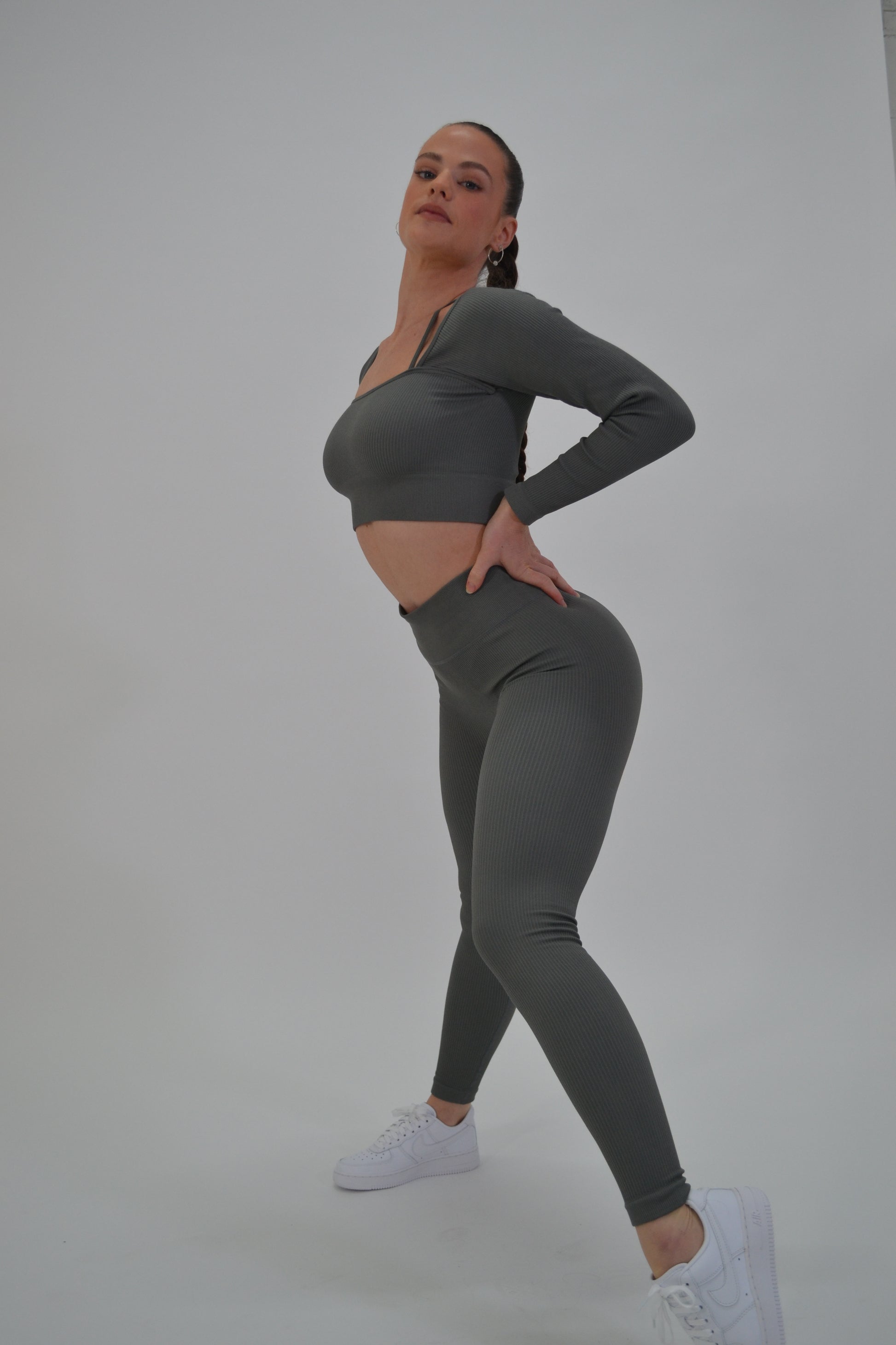 Contour Ribbed Long Sleeve Crop - Grey