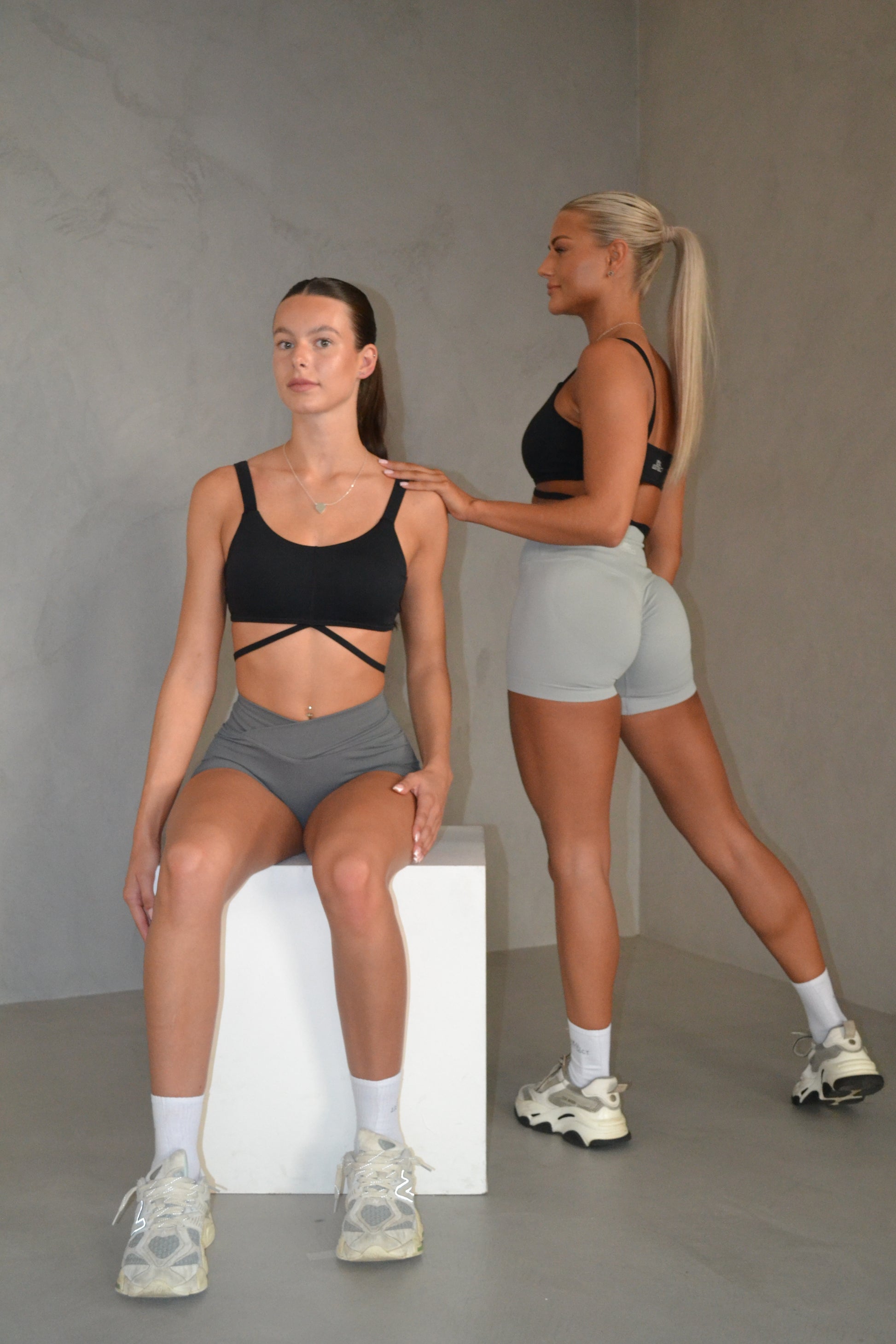 Black Performance Sports Bra