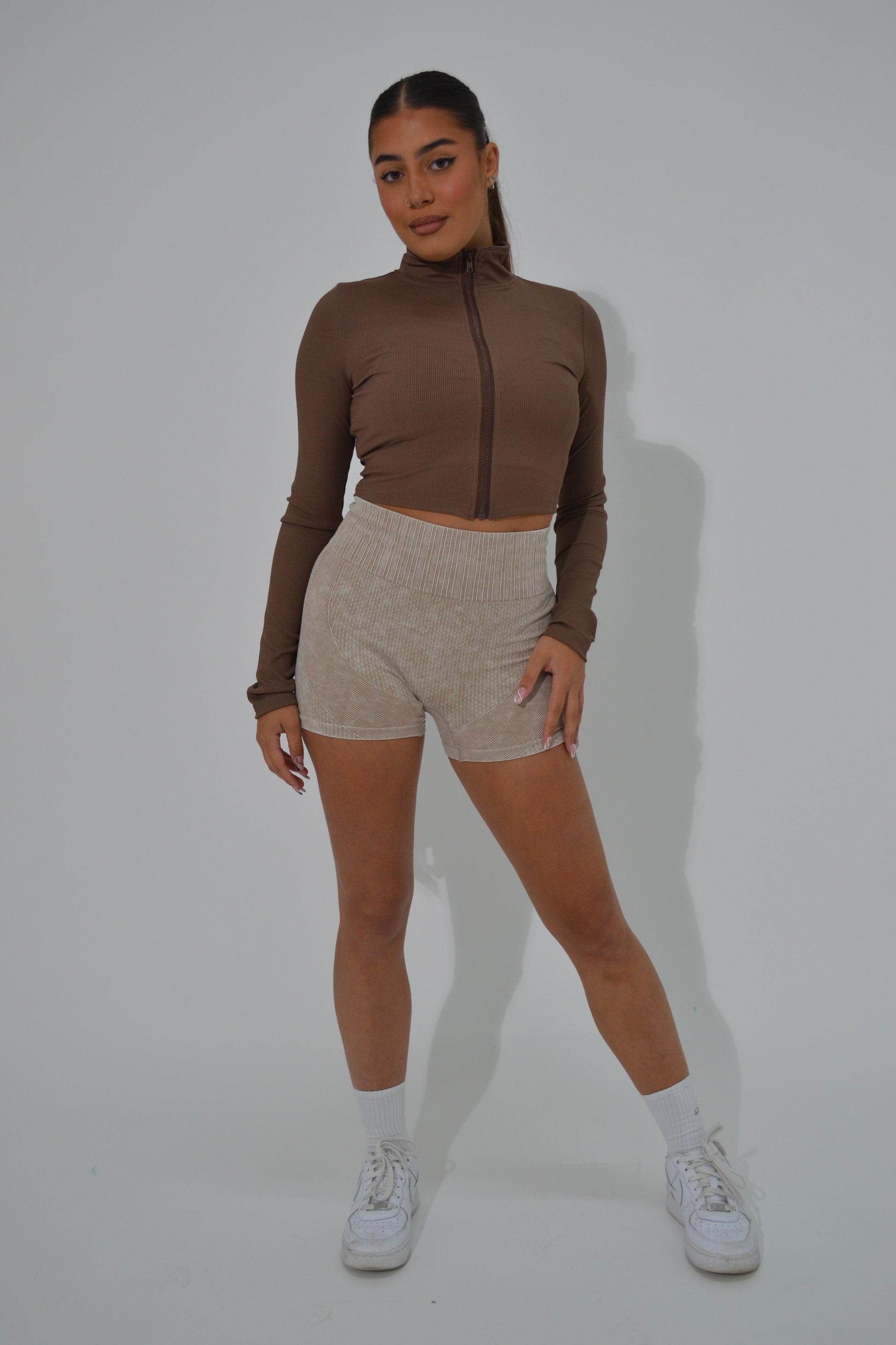 Light weight zip up crop - Brown